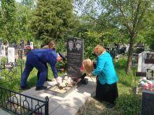 Прокуратура города Энгельса посетили могилы сотрудников прокуратуры