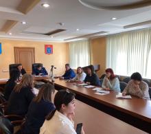 Прокуратура Гагаринского административного района Саратова совместно с ветераном органов прокуратуры Черновым Виктором Владимировичем приняли участие в заседании комиссии по делам несовершеннолетних и защите их прав при департаменте района
