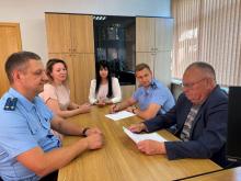 В прокуратуре Октябрьского района Саратова состоялась встреча ветерана органов прокуратуры с молодыми работниками 
